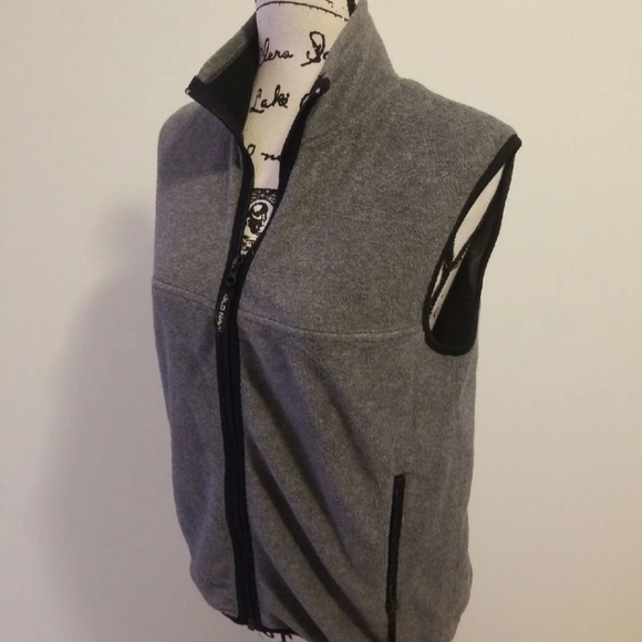Old Navy zip-up fleece vest - Picture 2 of 5